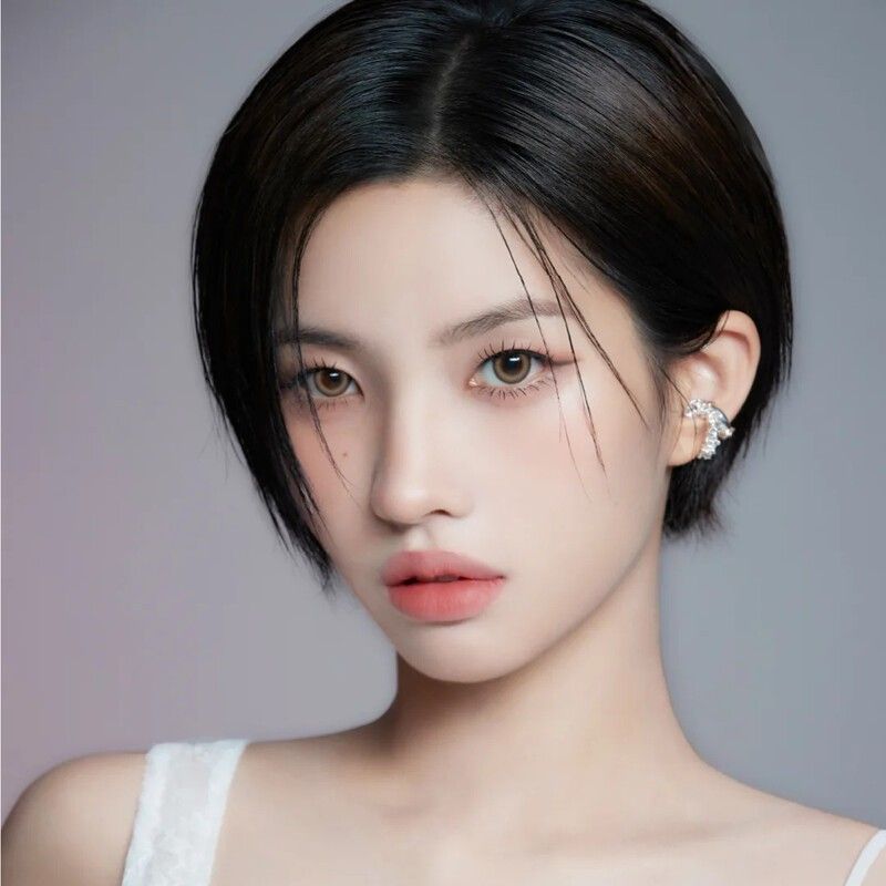 Recent activity shot of Soyeon (i-dle)