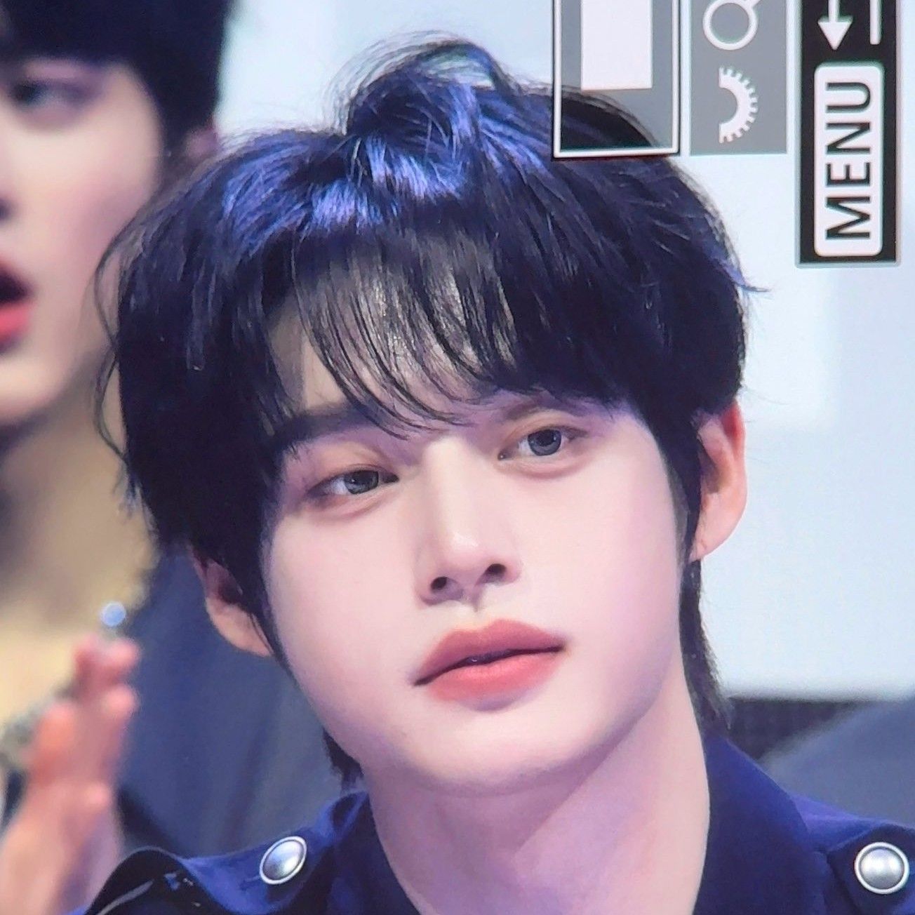 Latest photo of Kim Jiwoong (ZEROBASEONE)