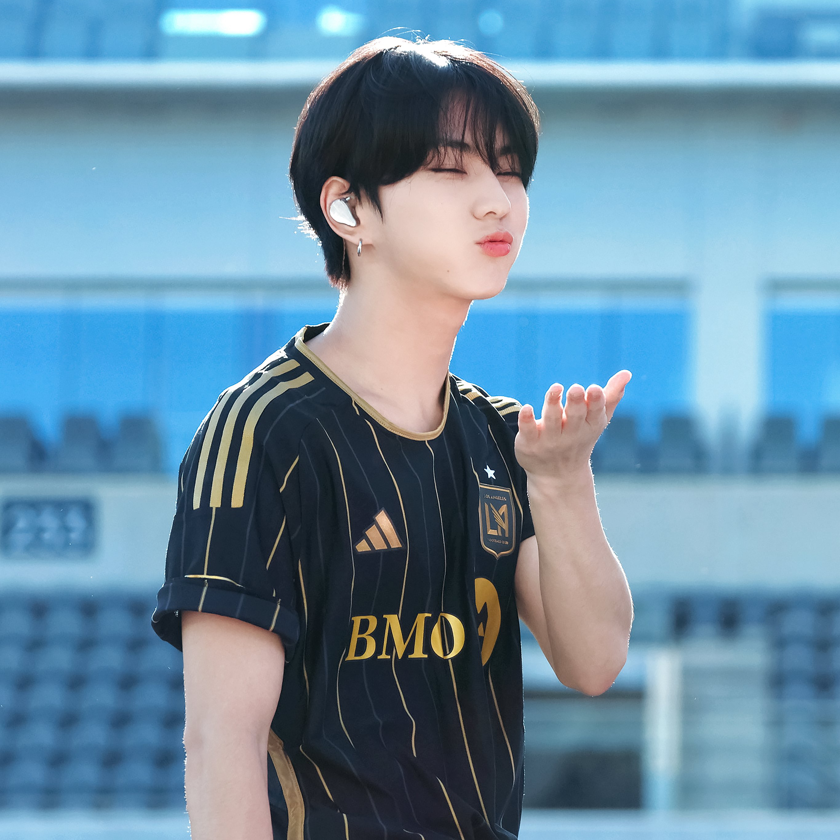 A moment captured by Jungwon (ENHYPEN)'s fan