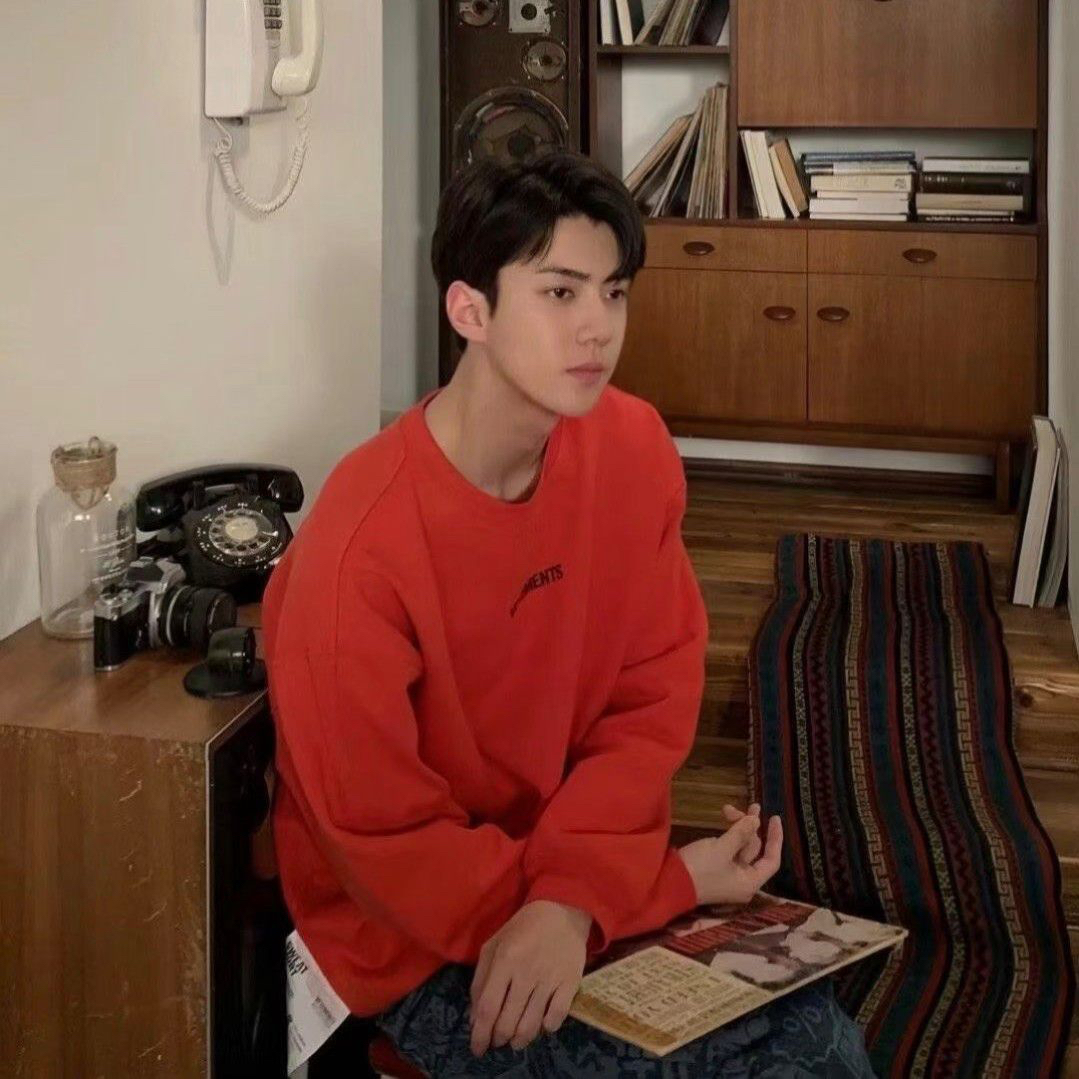 Behind-the-scenes cut of Sehun (EXO)