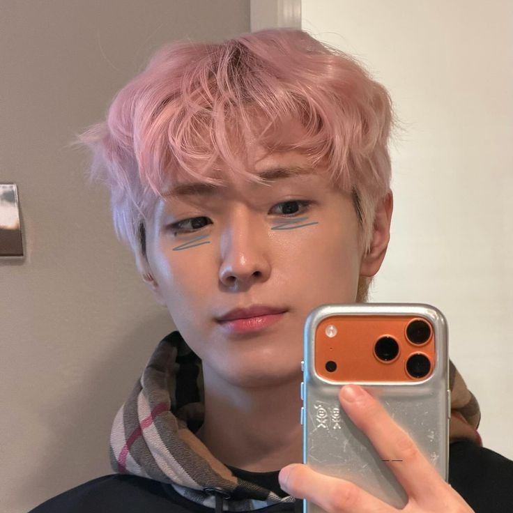 A moment captured by Yonghee (CIX)'s fan