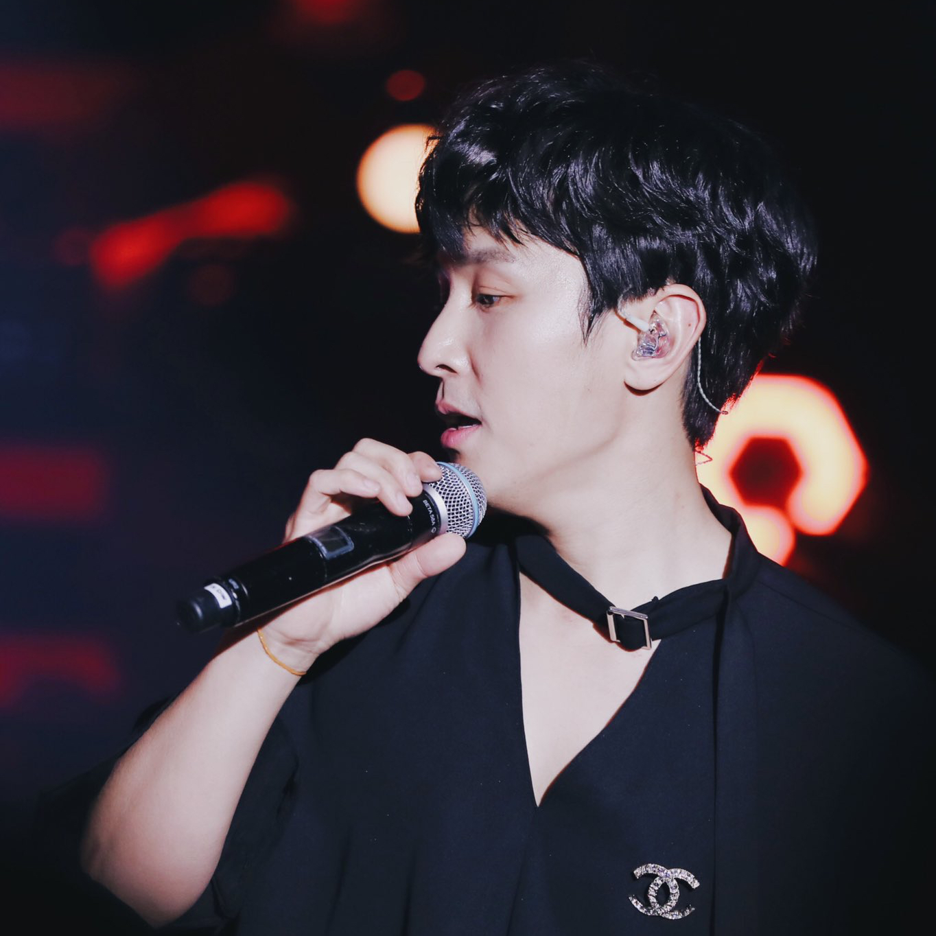 Recent activity shot of Kim Dongwan (SHINHWA)