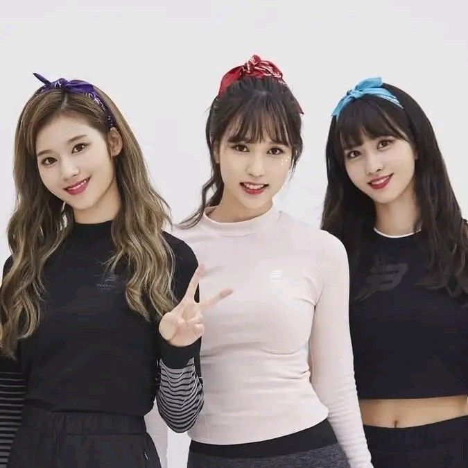 Sana (TWICE)的最新活动照片