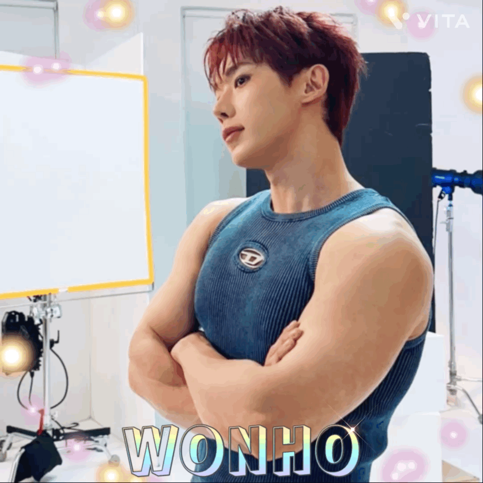 A moment captured by Wonho's fan