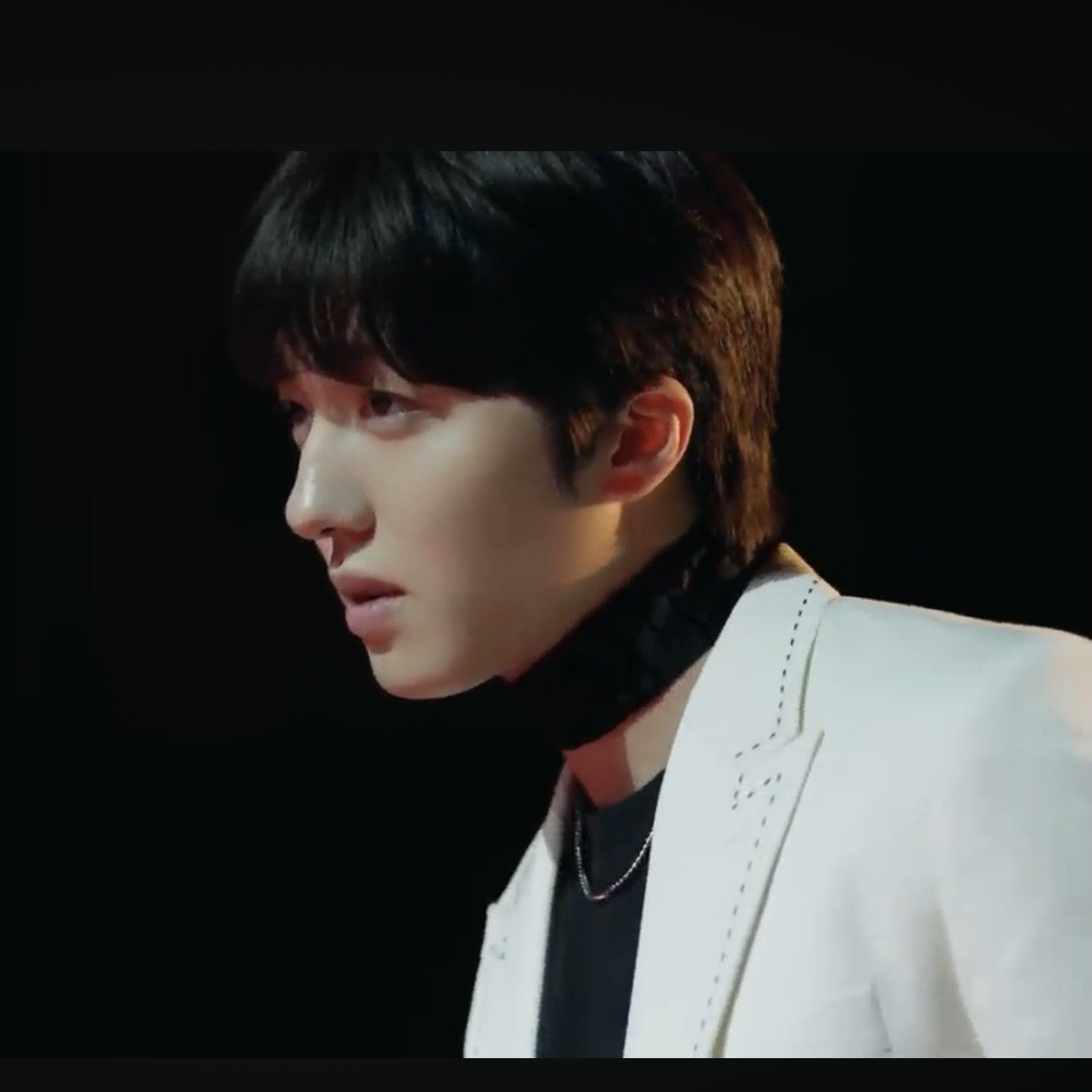 Behind-the-scenes cut of SF9
