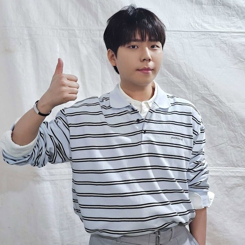 A moment captured by Jung Seunghwan's fan