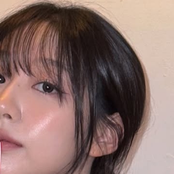 A moment captured by Jeong Yein (Lovelyz)'s fan