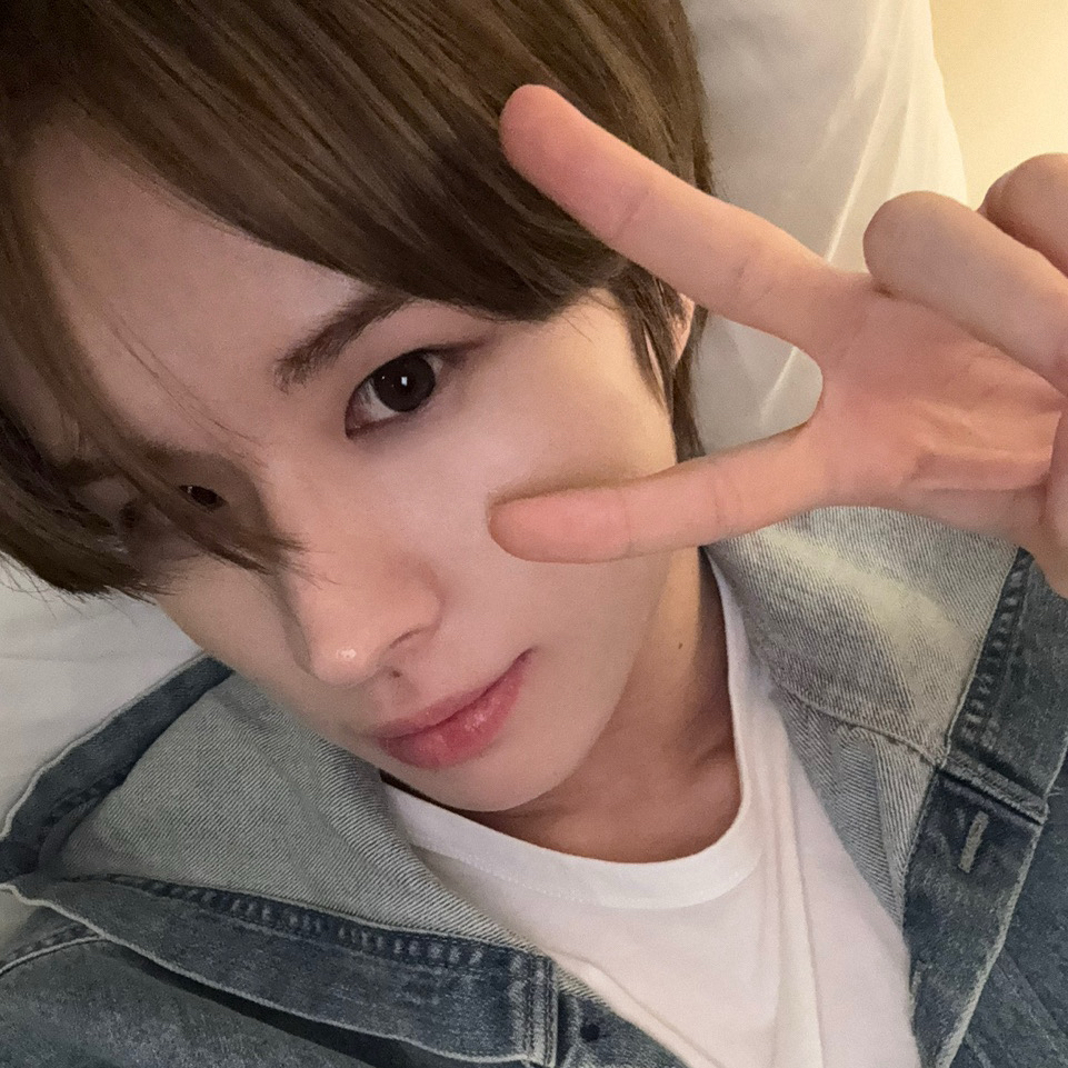 Recent activity shot of Kyungmin (TWS)