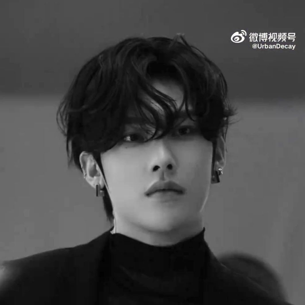 Recent activity shot of Ricky (ZEROBASEONE)