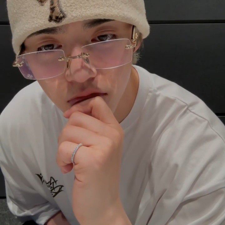 Recent activity shot of S.Coups (SEVENTEEN)