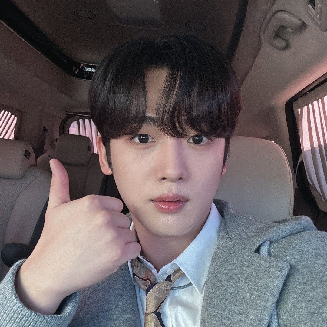 Latest photo of Kim Yohan (WEi)