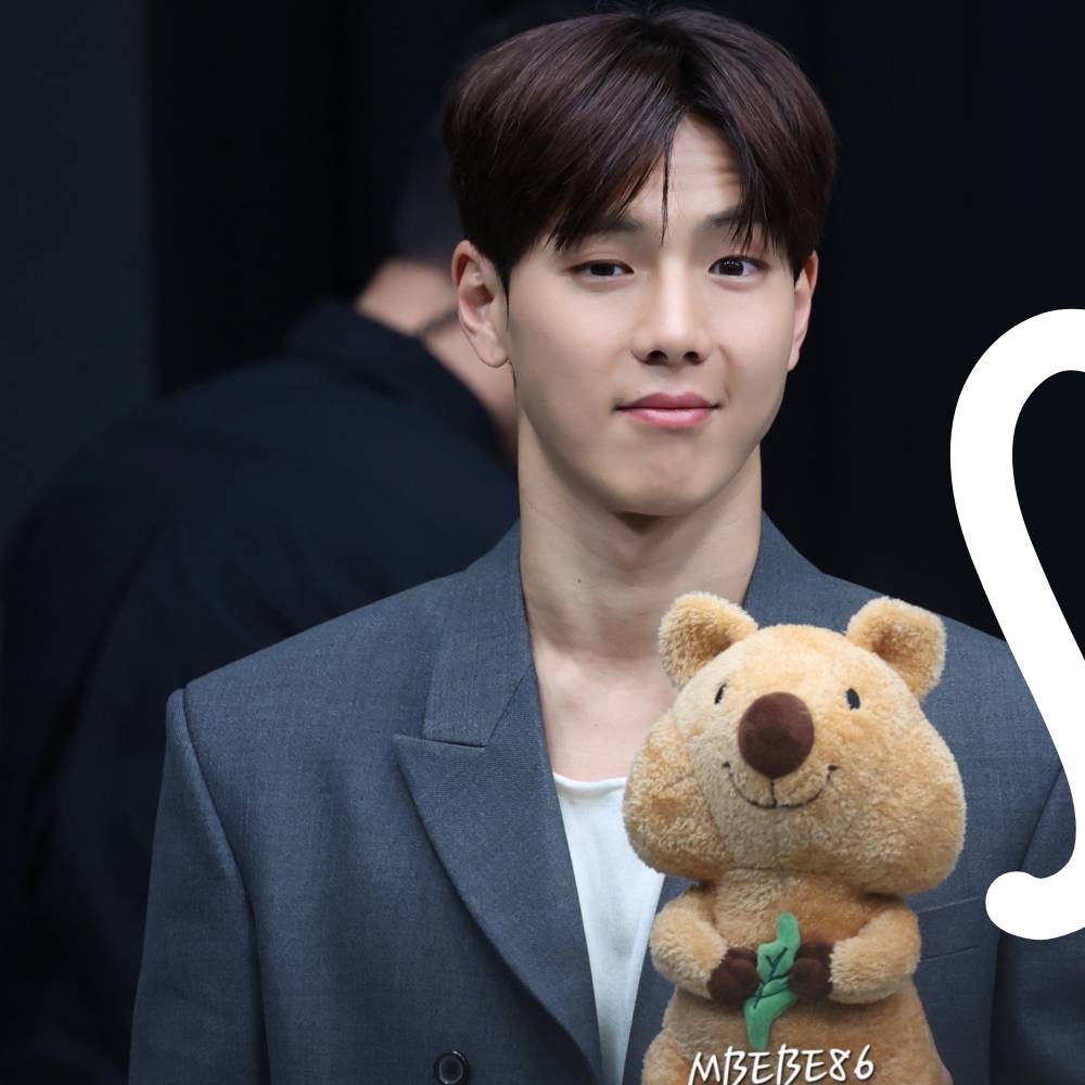 Behind-the-scenes cut of Shownu (MONSTA X)