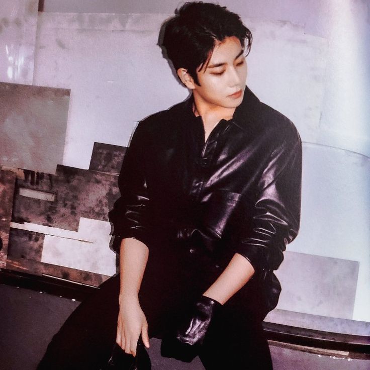 A moment captured by MJ (ASTRO)'s fan