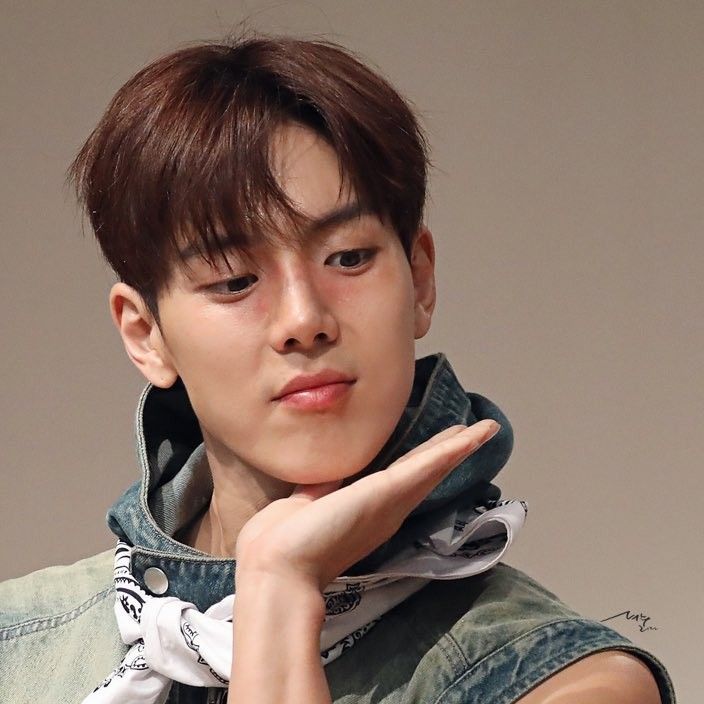 Recent activity shot of Shownu (MONSTA X)