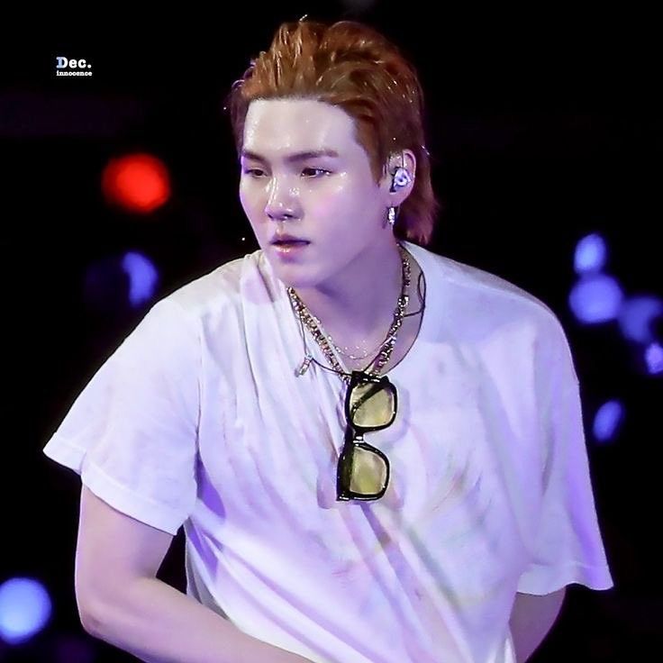 Potret di balik layar SUGA (BTS)