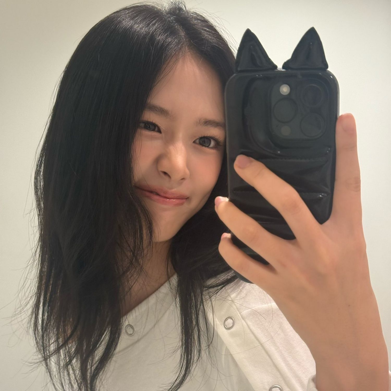 Latest photo of An Yujin (IVE)