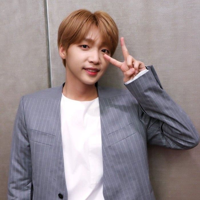 A moment captured by Jeong Sewoon's fan
