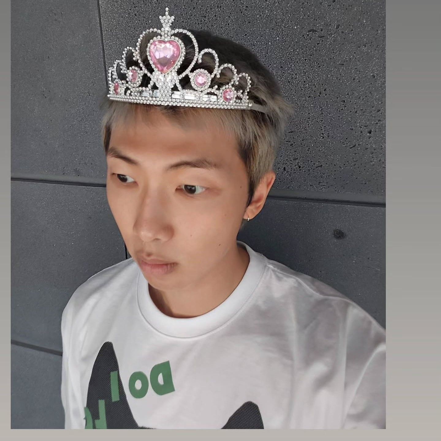 Behind-the-scenes cut of RM (BTS)
