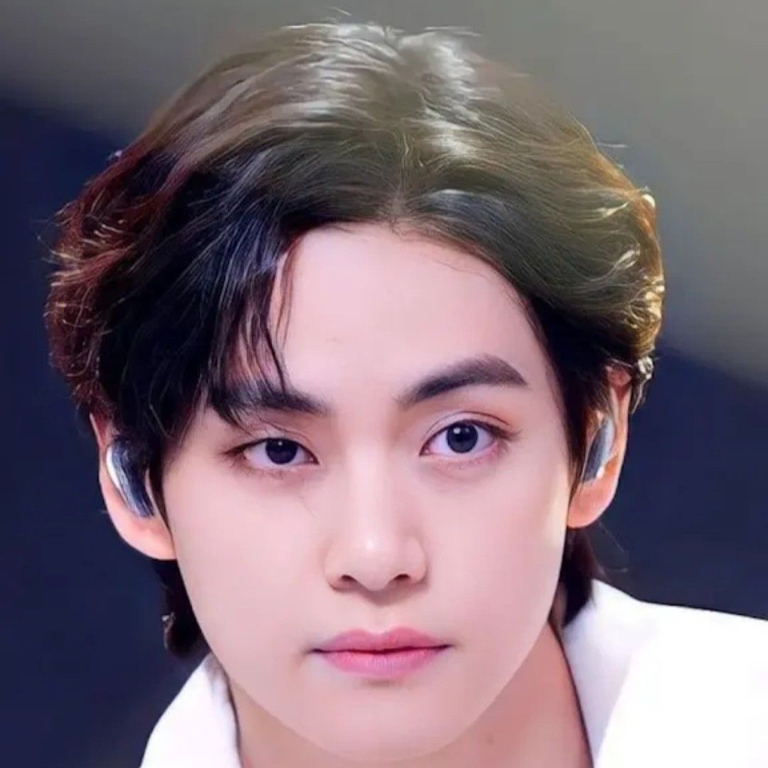 A moment captured by V (BTS)'s fan