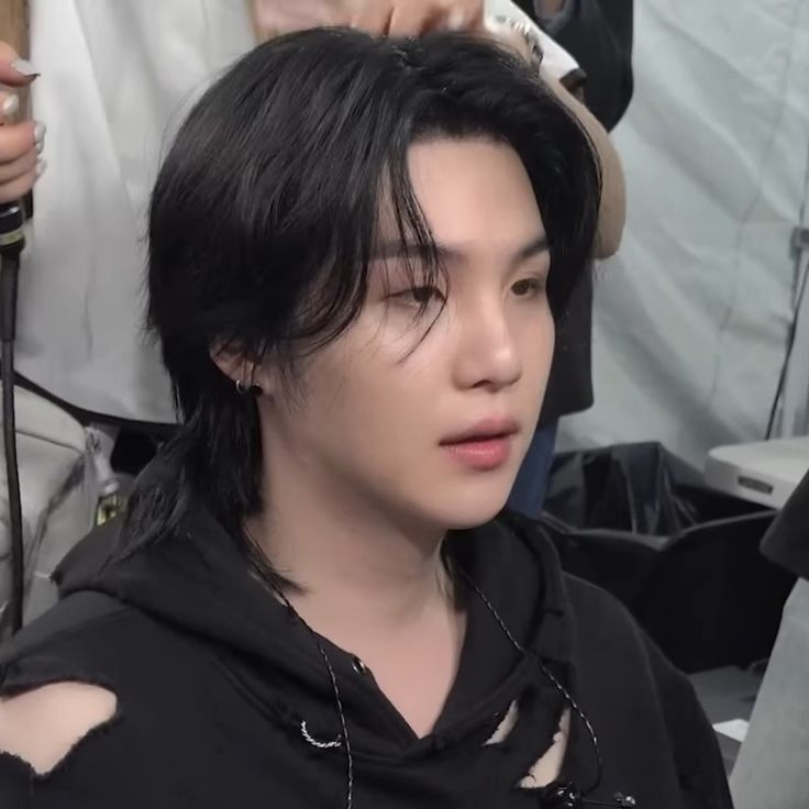 Latest photo of SUGA (BTS)