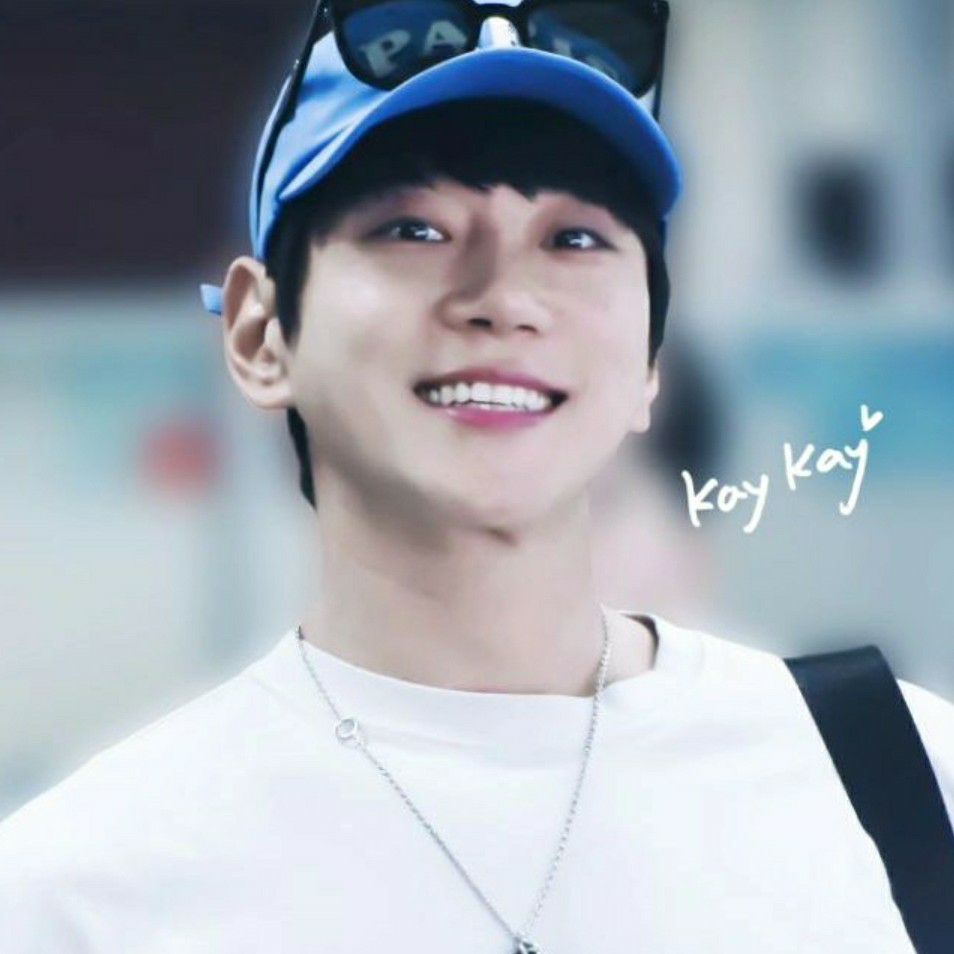 A moment captured by Hwang Chiyeol's fan
