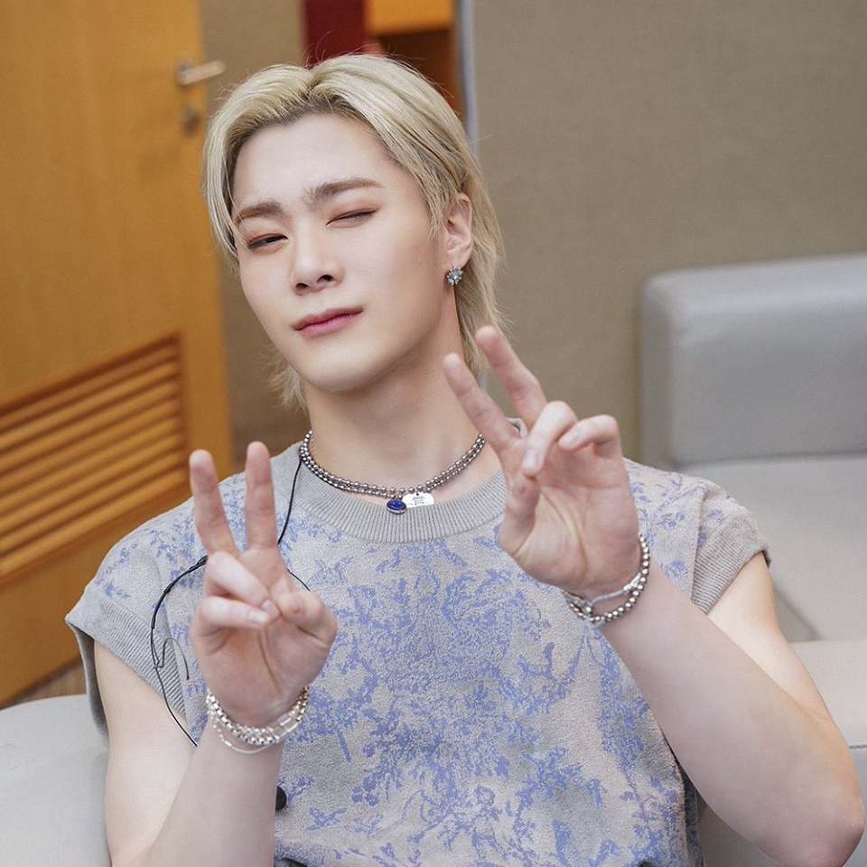 A moment captured by Moonbin (ASTRO)'s fan