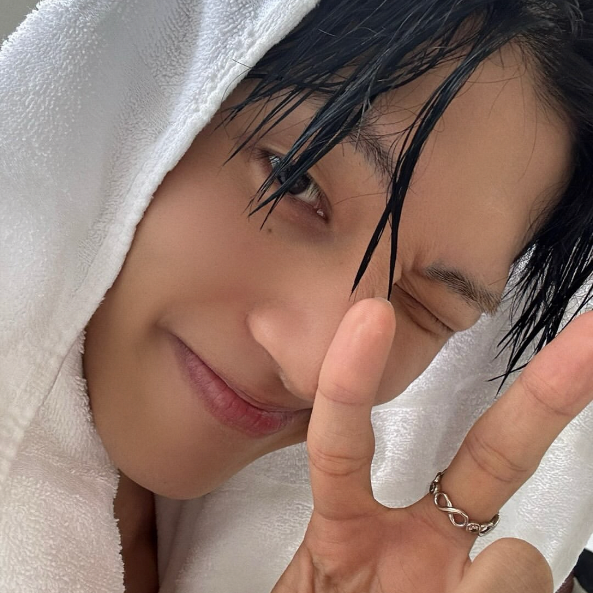Behind-the-scenes cut of Wooyoung (ATEEZ)