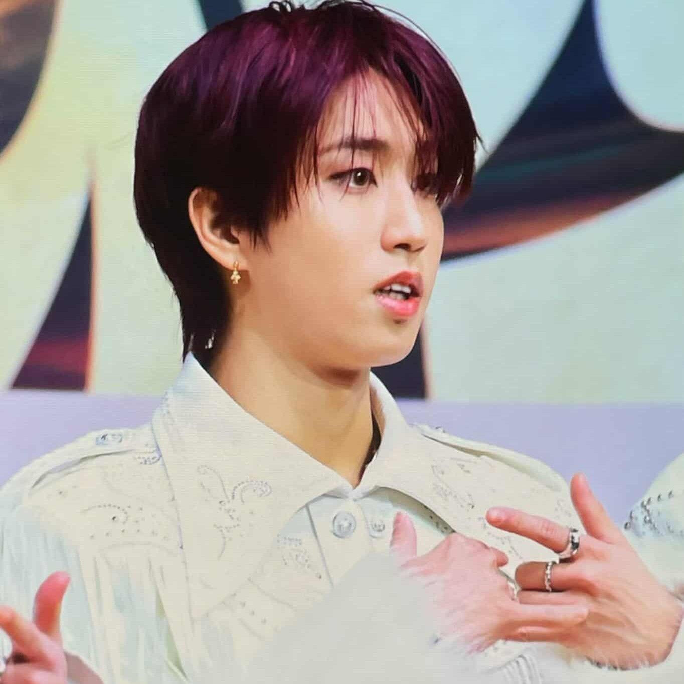 Behind-the-scenes cut of HAN (Stray Kids)