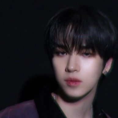 Behind-the-scenes cut of Hanjun (n.SSign)