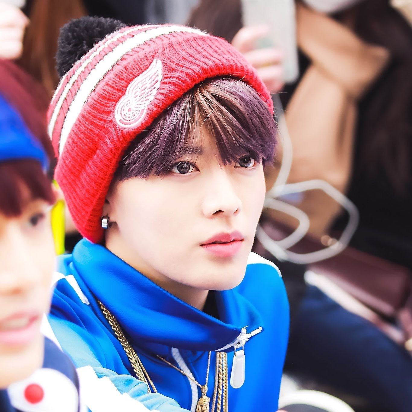 Behind-the-scenes cut of NCT