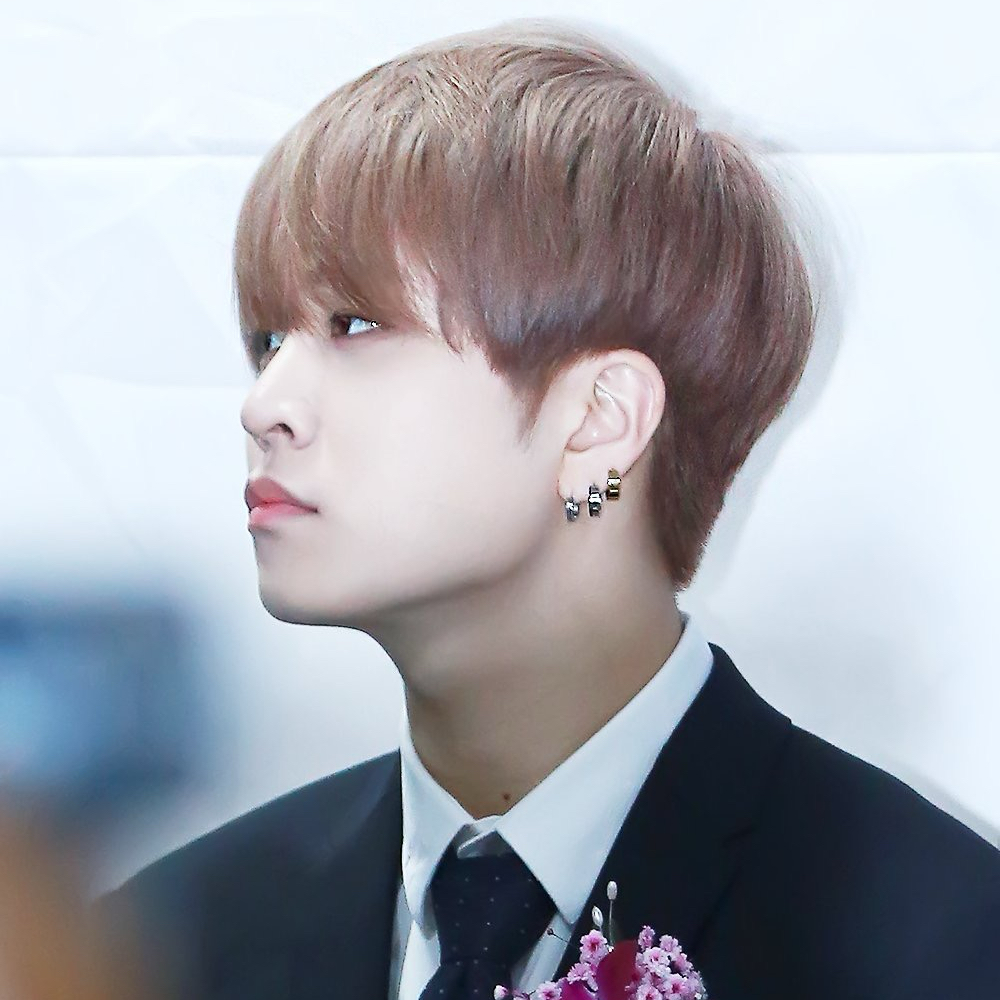 A moment captured by Youngjae (GOT7)'s fan