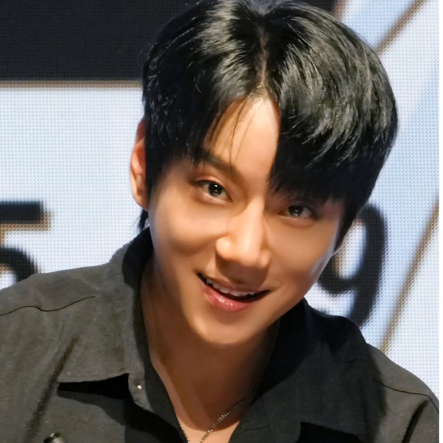 Recent activity shot of Hwang Chiyeol