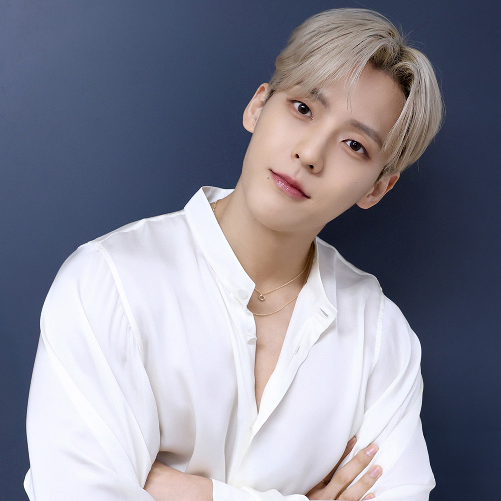 A moment captured by Lee Minhyuk (BTOB)'s fan