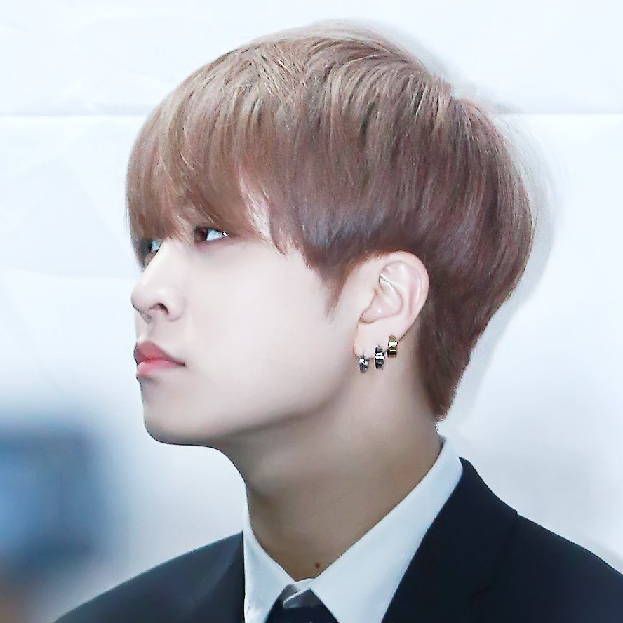 Latest photo of Youngjae (GOT7)