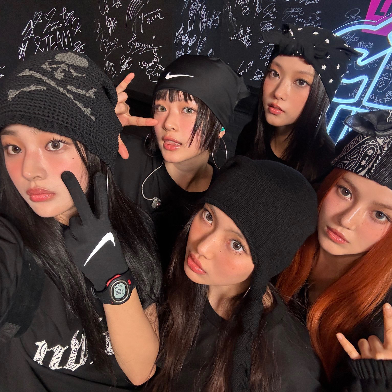 Latest photo of NewJeans