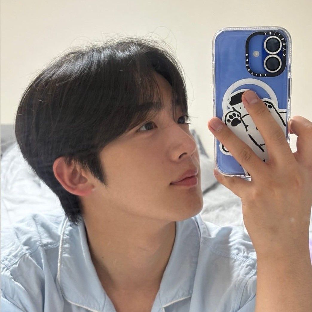 Latest photo of Kim Yohan (WEi)