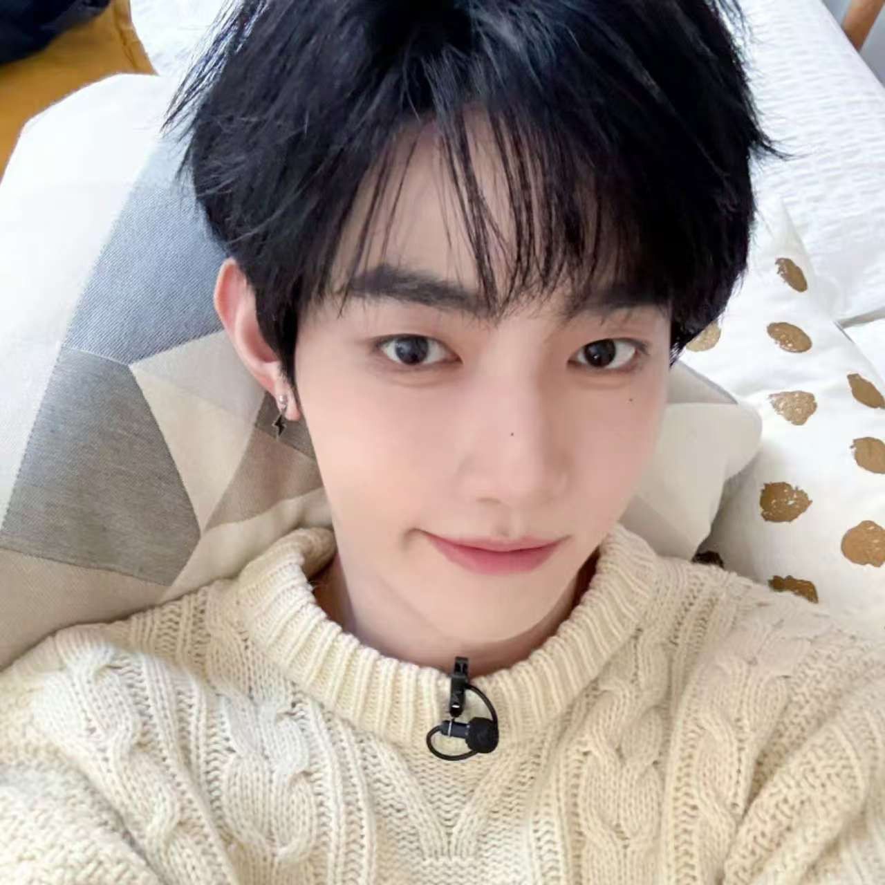 Latest photo of Zhang Hao (ZEROBASEONE)