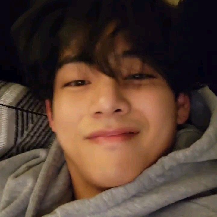 Latest photo of V (BTS)