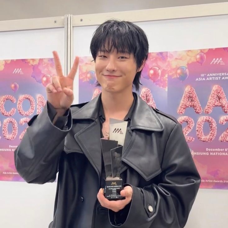 Latest photo of WOODZ