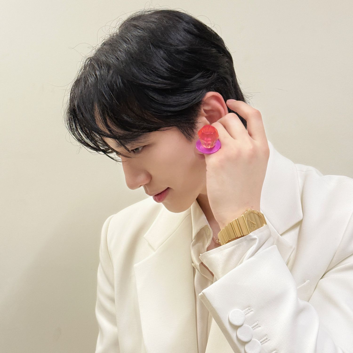 Recent activity shot of Junho (2PM)