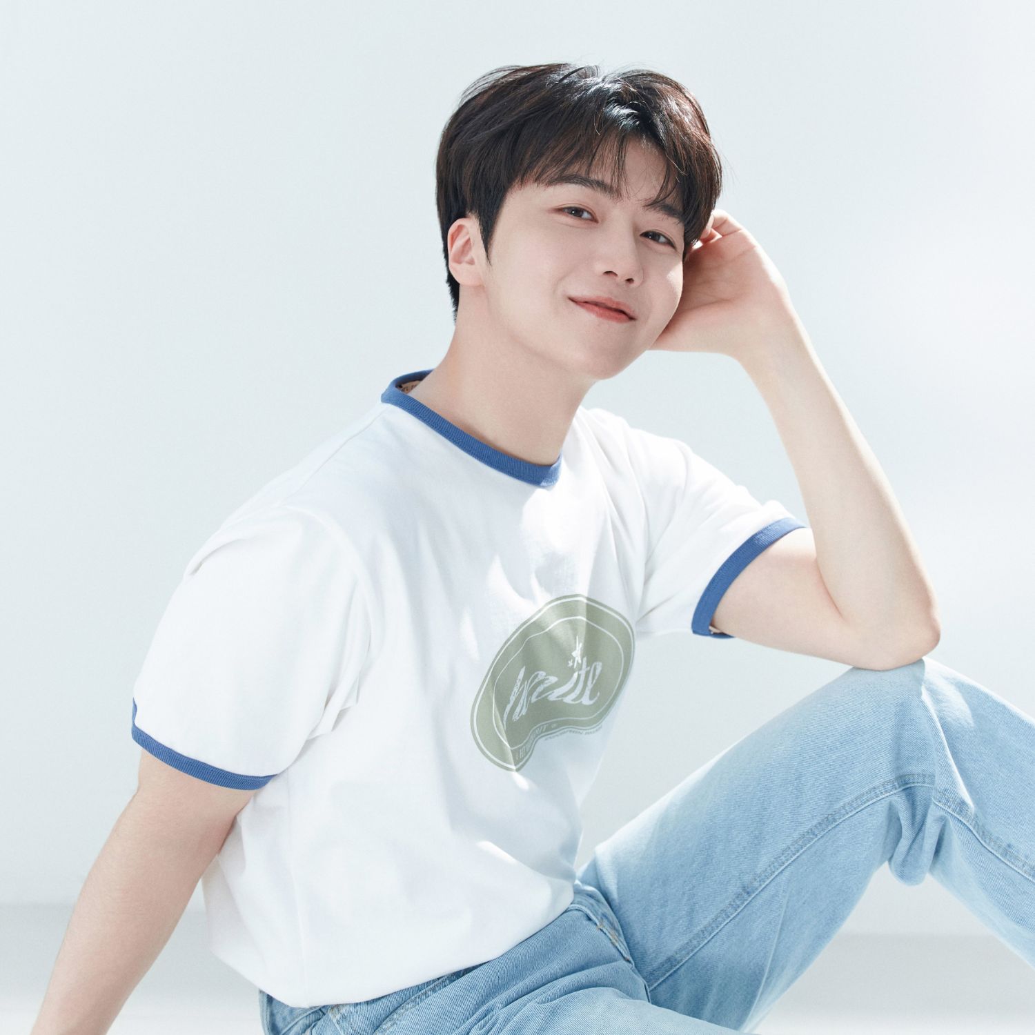 Latest photo of Jinho (PENTAGON)