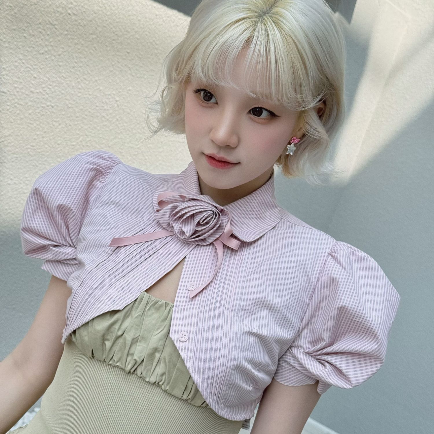 Latest photo of Yuqi (i-dle)