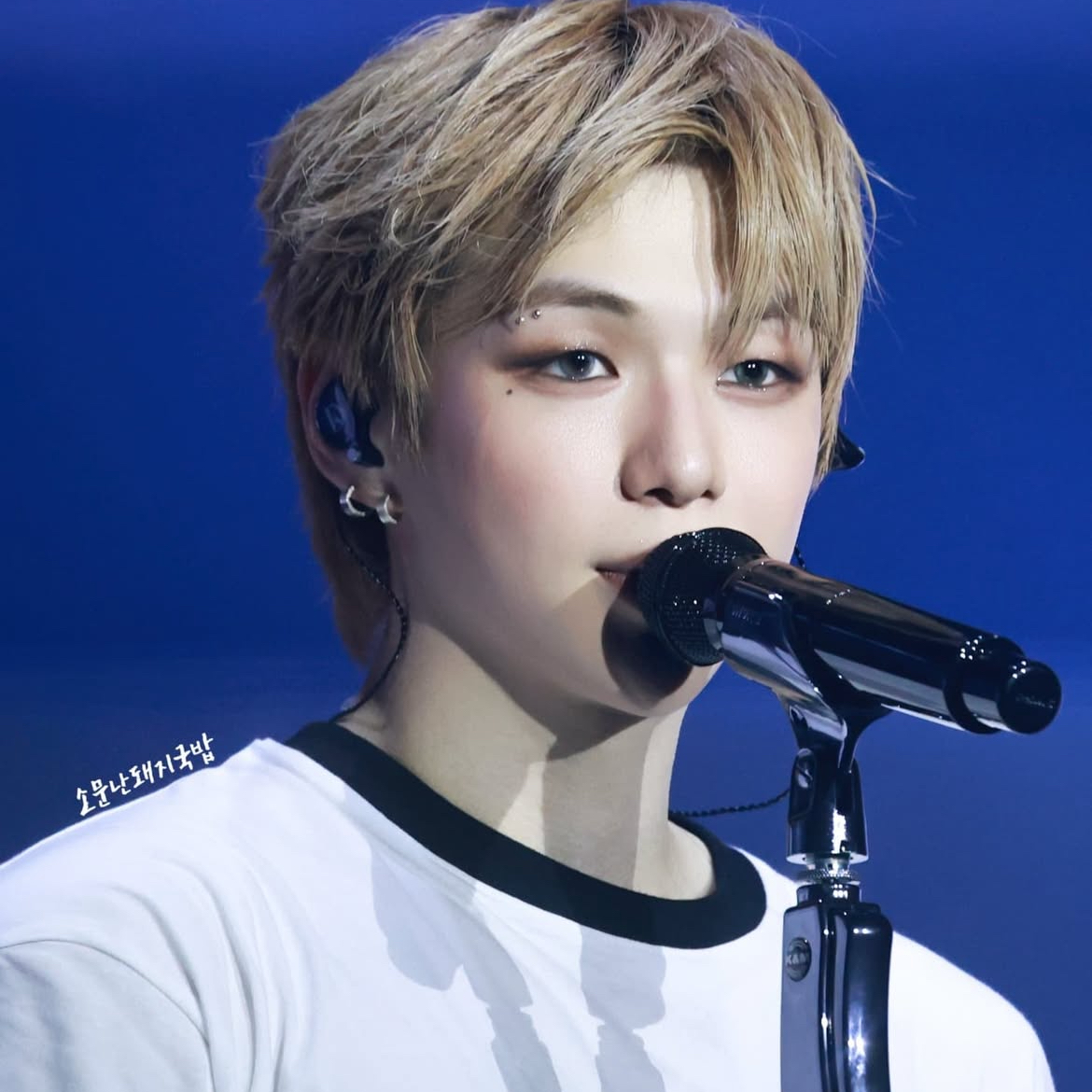 姜丹尼尔粉丝拍下的瞬间