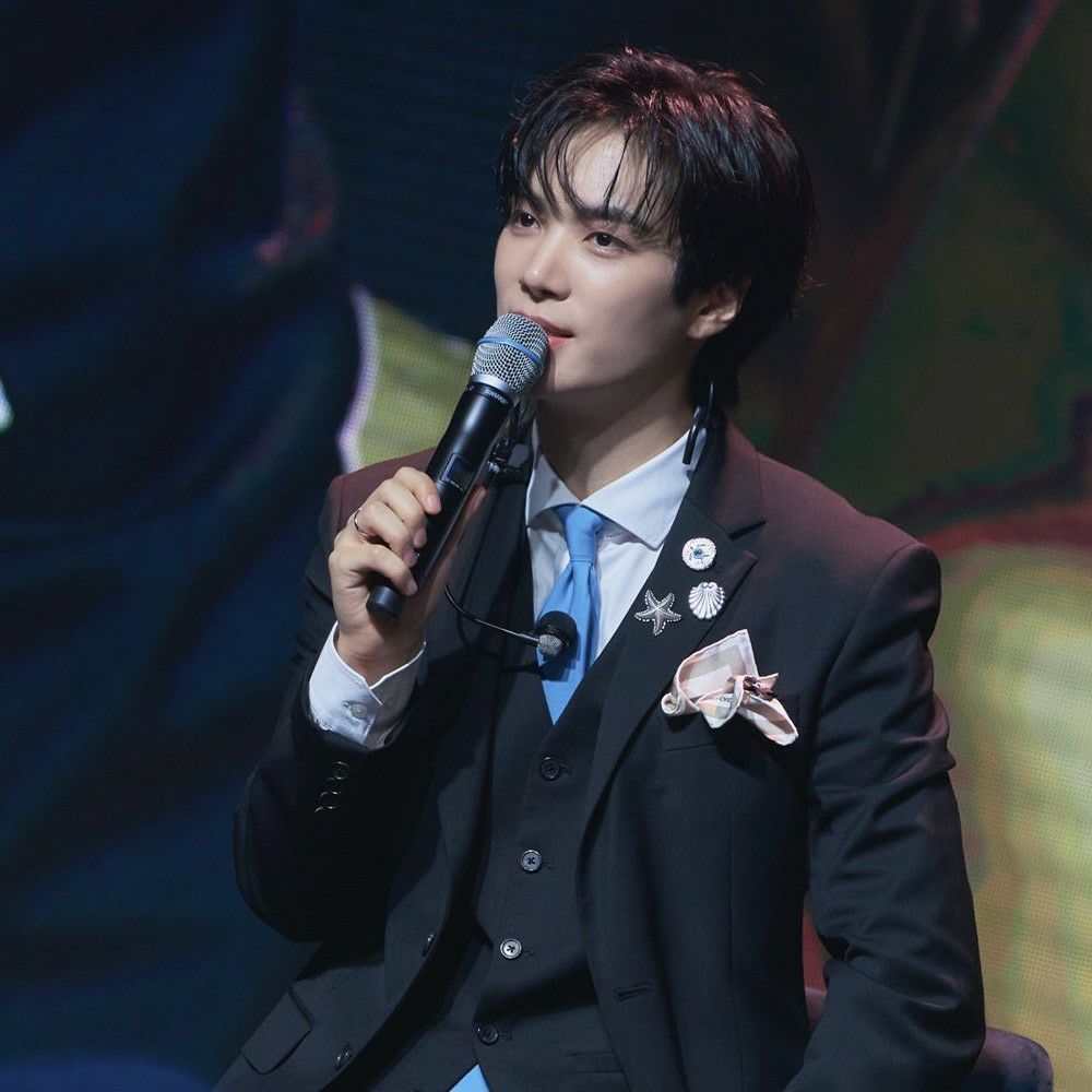 Foto aktivitas terbaru Kim Jonghyeon