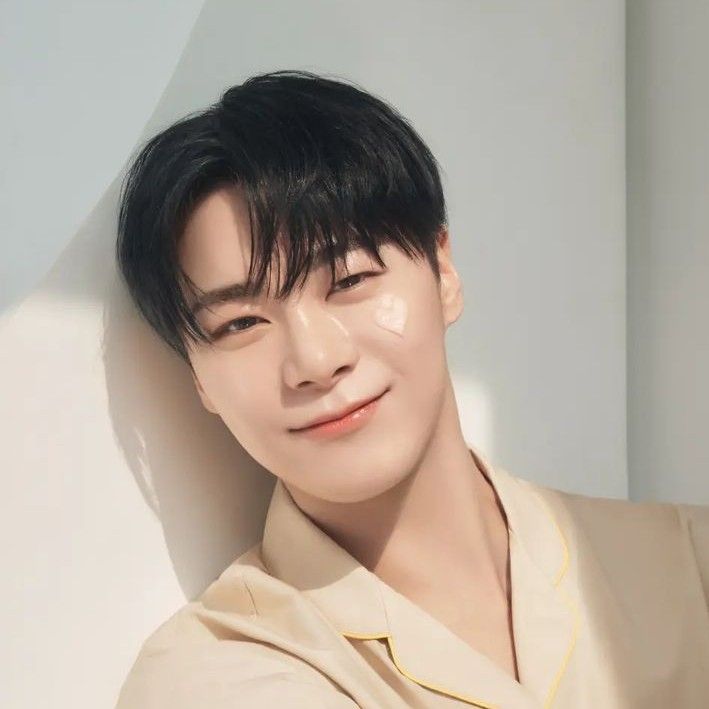 Recent activity shot of Moonbin (ASTRO)