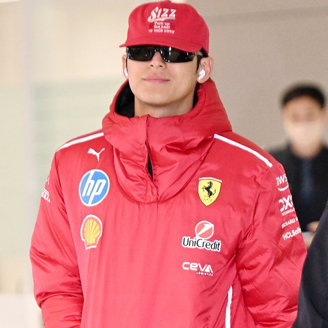 A moment captured by Mingyu (SEVENTEEN)'s fan