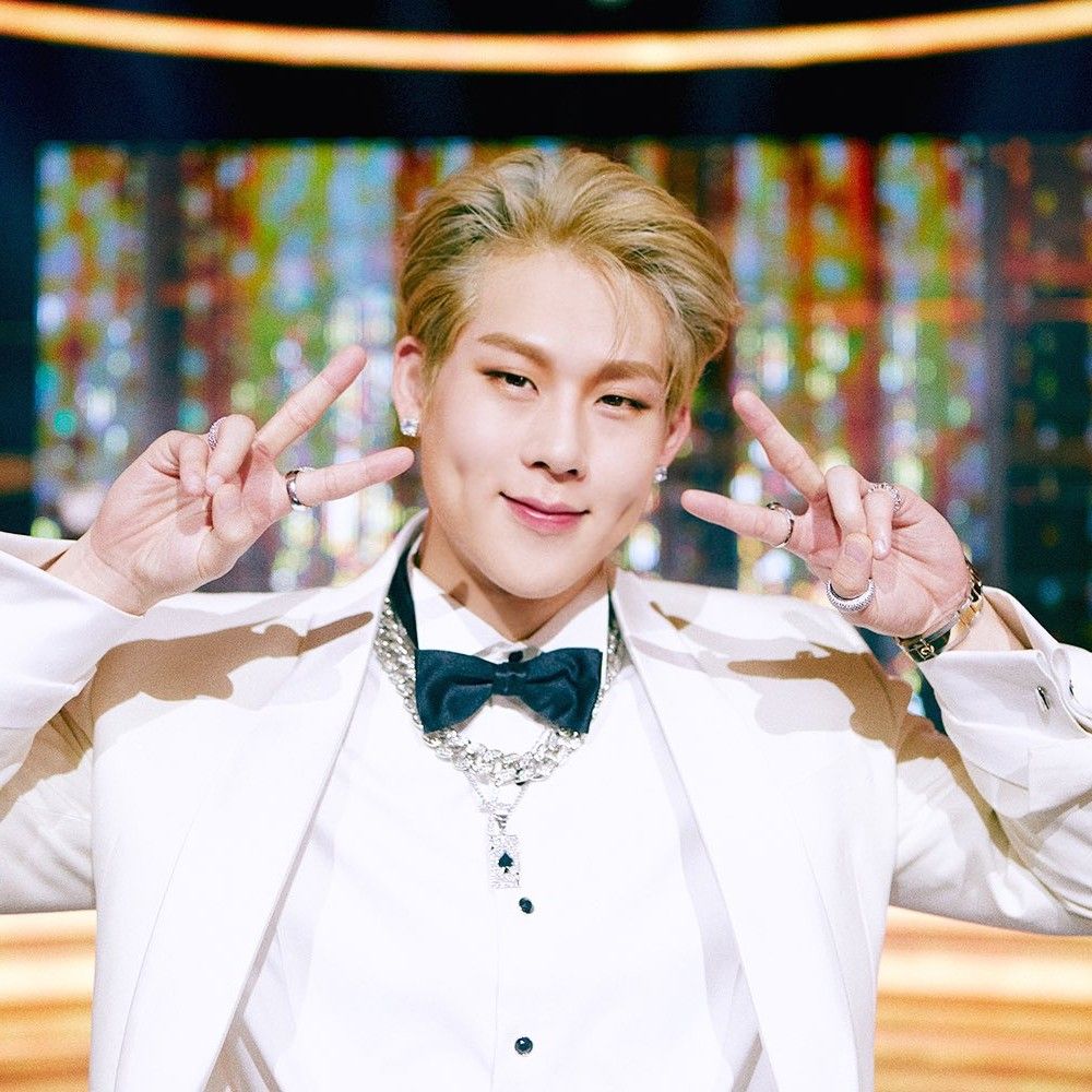 Latest photo of Joohoney (MONSTA X)
