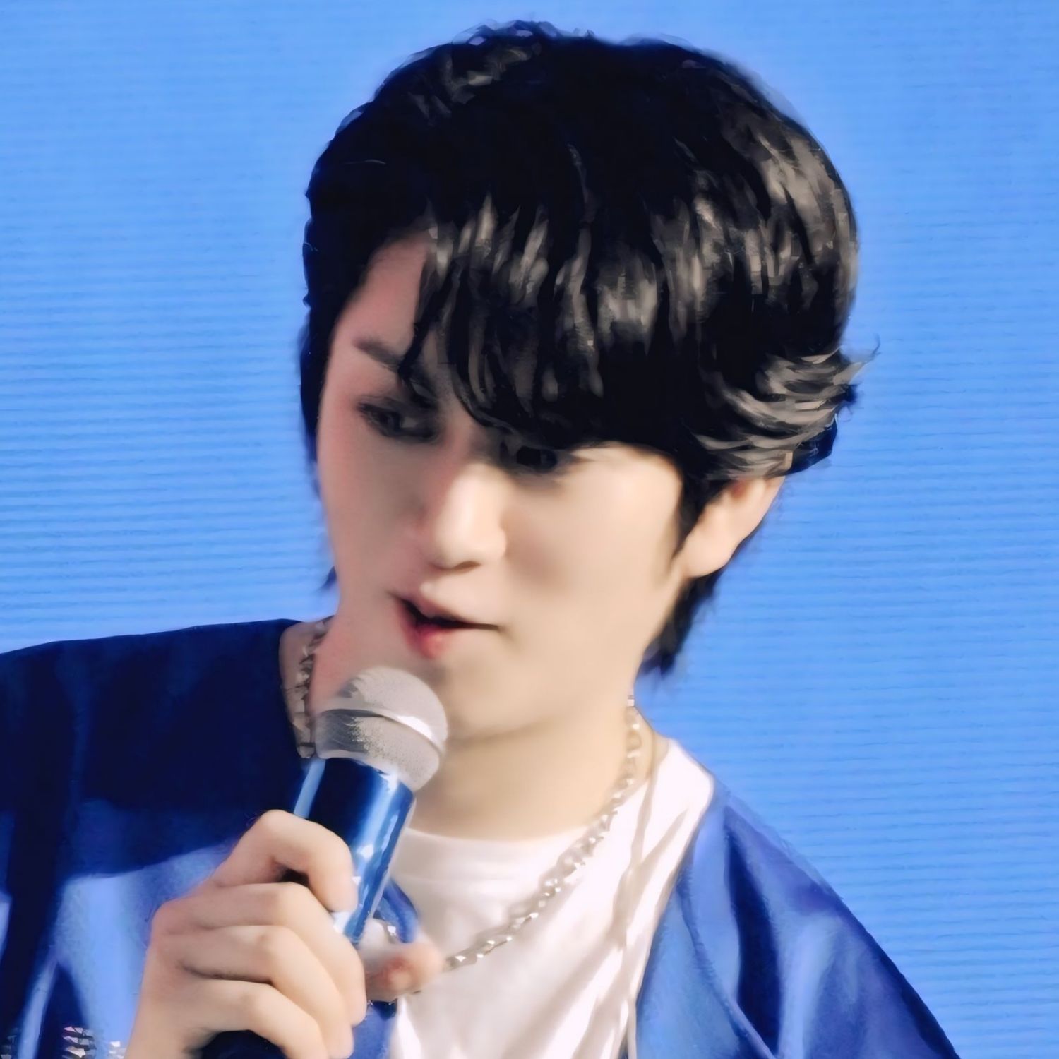 Latest photo of Heechul (Super Junior)