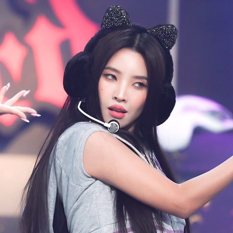 Behind-the-scenes cut of Soyeon (i-dle)