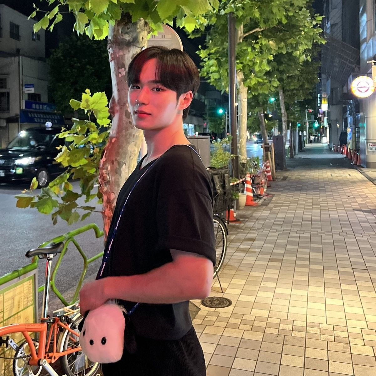 Behind-the-scenes cut of Kim Junseo (ALPHA DRIVE ONE)